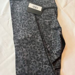 NWT DYI Camo leopard tights size small